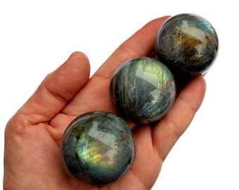 Sphère en labradorite (14-15 pcs), petite boule de cristal (25 mm - 40 mm), Labradorite flashy, Pierres en gros