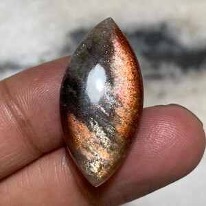 Sunstone, natural sunstone, rare sunstone, unique sunstone, rainbow sunstone, sunstone crystal