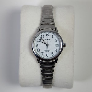 Unisex Easy Reader TIMEX Indiglo WR30 Timepiece w/ date sub-dial