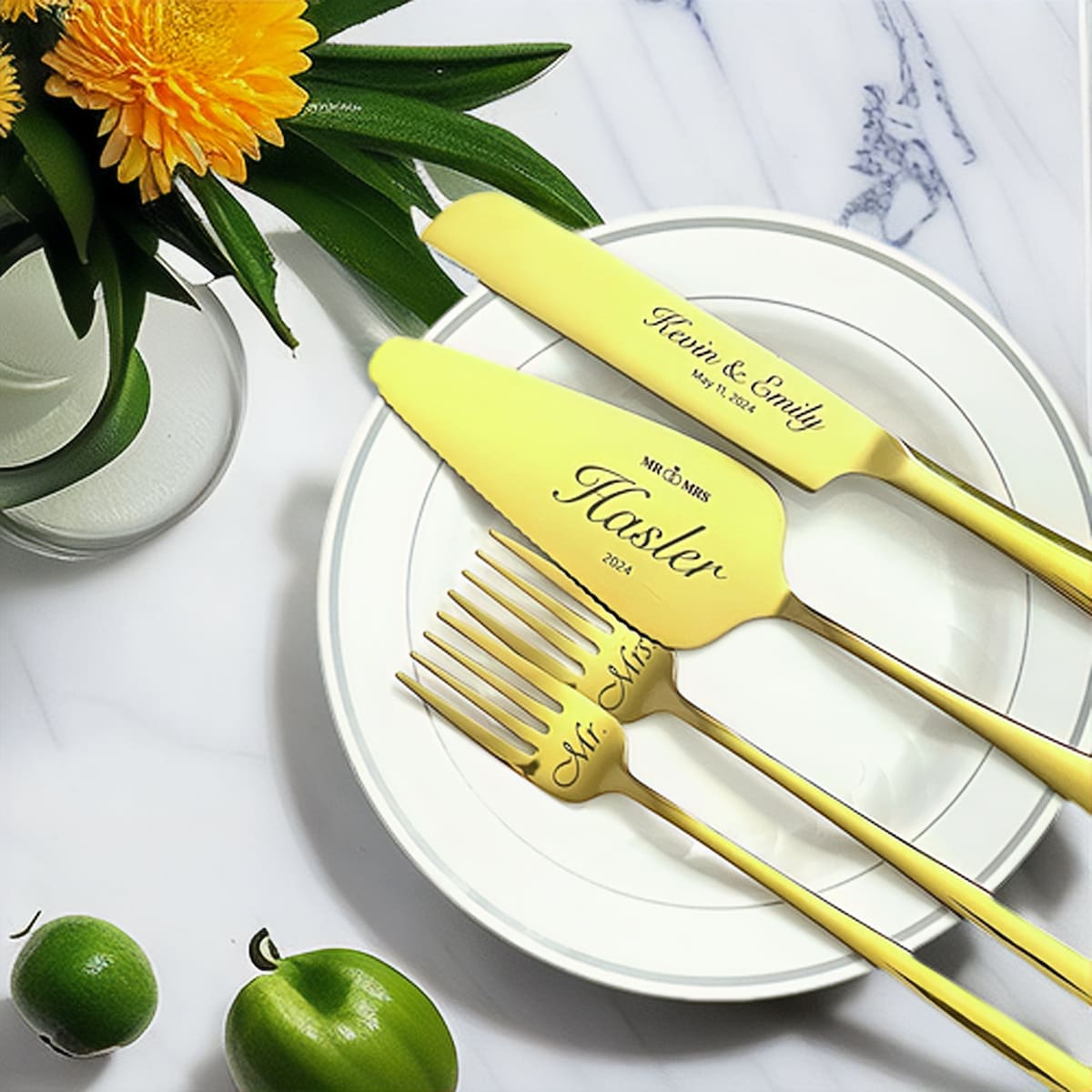 Personalized Wedding Cake Cutting Set