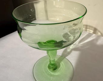 Uranium Wine Glass