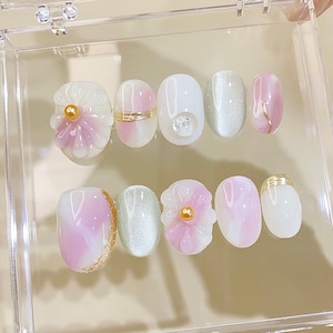 3D Flower Press on nails short nails/Floral nails/Taro Purple nails/Cat eye nails/Elegant Nails/Fairycore nails/Trendy nails/birthday nail