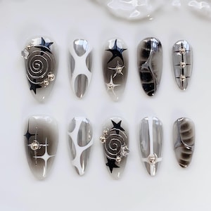 Gothic Silver Press on nails long almond nails/Y2k Nails/3D Chrome nails/Silver Nails/Black Nails/Goth Nails/Birthday Nails/Star Nails