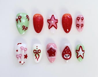 Erdbeere Presse auf den Nägeln Kurze Mandel Nägel/Sommer Nägel/Süße Nägel/Kawaii Nägel/Stern Nägel/Schleife Nägel/Grüne Nägel/Geburtstags Feiertags Nägel