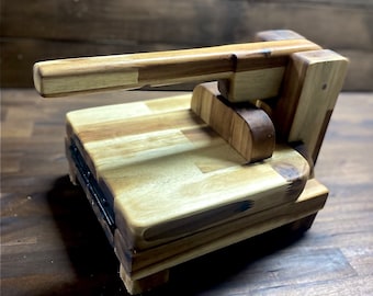Tortillapresse. Für 10-20 cm Tortillas. Handwerklicher Akazien Butcher Block. Frische Mais-Tortillapresse. Tortilla Maker. Küchen Dekor.