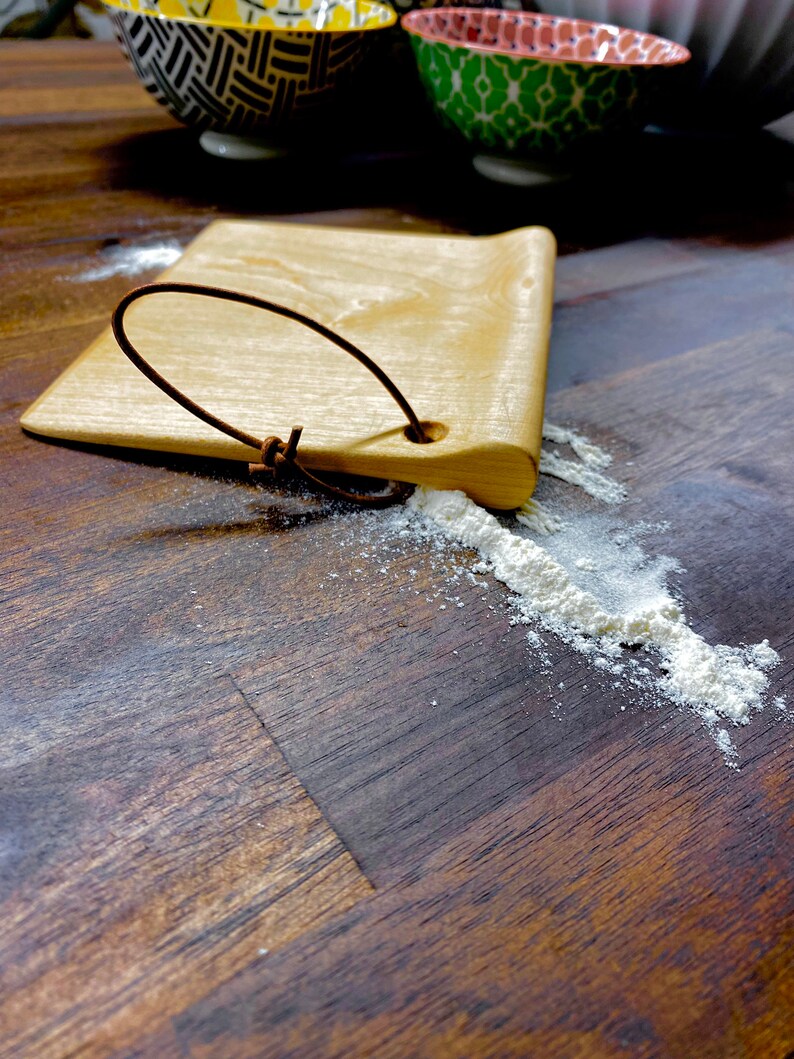 Spatula. Dough Knife. Bench Knife. Board Scrapper. Walnut or Maple