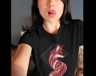 Hotwife Club Modern Sexy Vixen T-Shirt for Hotwife, Polyamorous, and Swinger Lifestyles