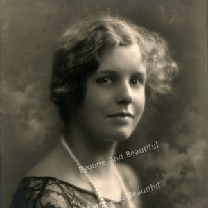 Vintage Image Dorathy In Pearls Beautiful Woman Pearl Necklace Portrait Junk Journal Scrapbook Digital Download