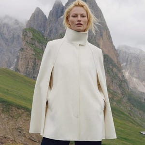 Woolen white cape jacket