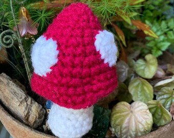 Toadstool with Hearts Amigurumi Crochet Digital Pattern | Mushroom Plushie Toy | Quick Craft Project | Cottagecore, Fairycore Vibe Decore