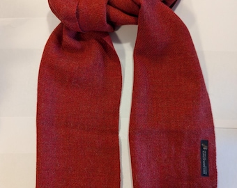 100% Baby Alpaca Scarf imported from Peru (Red color)