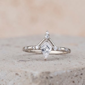 Kite Cutting Engagement Ring, Vintage Style Wedding Ring, Handmade Jewelry, Mother Family Ring, Personalized Gift, Bridesmaid Gift, Summer