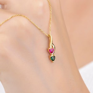 Collar de piedra de nacimiento del corazón, Collar de grabado del nombre, Madre 1 2 3 Collar de piedra, Joyería hecha a mano, Regalo familiar, Regalo personalizado, inicial