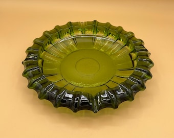 Large Vintage 1940s Solid Heavy Round Forest Green Blenko Fostoria Ashtray