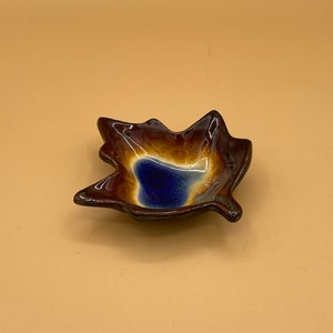 Vintage Fall/Autumn Ceramic Ombre Leaf Ashtray, Trinket Dish, Jewelry Holder