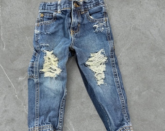 Jeans aderenti effetto used da 18 M