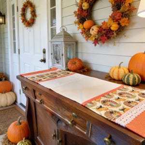 Tafelloper herfstoogst met kanten rand - pompoendecor voor Thanksgiving, Halloween en herfst