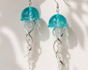 Orecchini a forma di medusa – Orecchini pendenti fatti a mano ispirati all'oceano – Leggeri ed eleganti