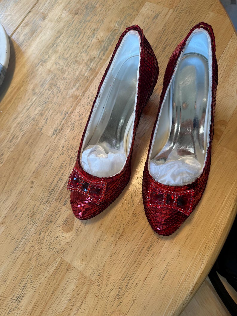 Custom Ruby Sequin Heels immagine 9