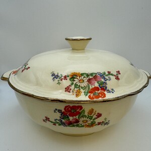 1940 Alfred Meakin Covered Dish with Floral Motif