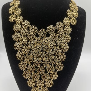 Collier plastron vintage en filigrane Vendôme de 16 po.