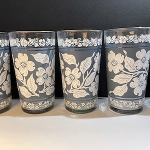Set of 4 Mid Century Modern ( MCM) Blue & White Dogwood Drinking Glasses, Glassware, Barware, Highballs, Tumblers