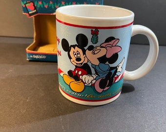 Enesco Happy Holiday Mickey & Minnie Kissing Mug with Box
