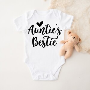 Auntie&#39;s Bestie Onesie®, Baby Shower Gift, Funny Baby Onesie®, Baby Onesie®, Auntie Onesie, Auntie Gift, Auntie Bestfriend Onesie®