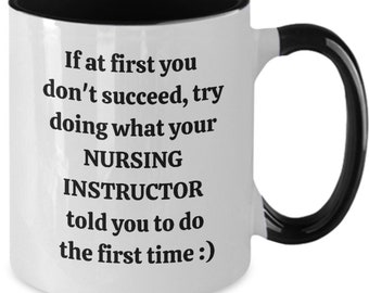 Taza divertida para instructores de enfermería: un regalo de agradecimiento único
