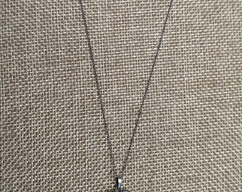 Vintage-Halskette aus Sterlingsilber mit geprägtem Herzmedaillon