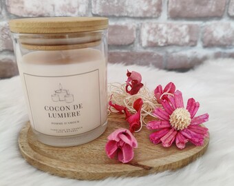 Scented candle with different natural scents