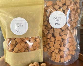 Salmon Puffs with Skin High Odor Freeze Dried Treats For Dogs & Cats Training Treats