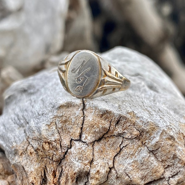 Antique gold plated signet ring