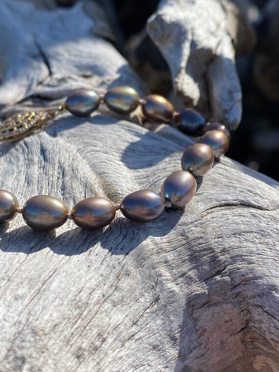 Vintage cultured chocolate pearl bracelet with go… - image 5