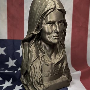 メラニア・トランプの胸像、彫刻：ブロンズカラーの3Dプリント記念品
