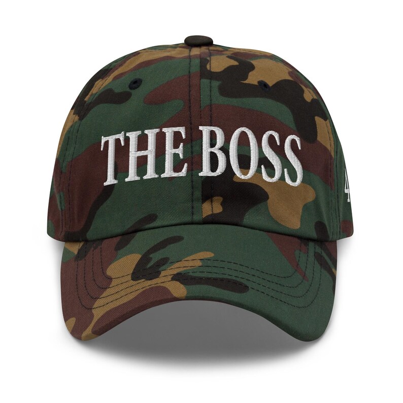 Pro-President 45-47 Dad hat: Donald Trump jokes 'I'm the boss' before meeting on final day of G7 summit - RAF COLLECTION