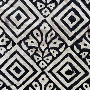 Indian Block Print, indian cotton, Hand stamped printing, by the yard, Indian Fabric, Peace Block Print Fabric, sewing and quilting fabric
