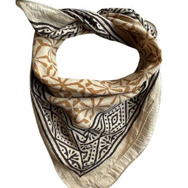 Organic Cotton Bandana Moselle, Bandana Scarf, Paisley Design Scarf, Vibrant Color, High-Quality, Winter Scarf, Unique Design