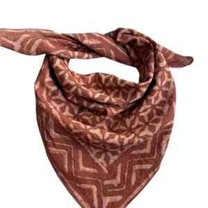 Pañuelo bandana con estampado de bloques hecho a mano: algodón orgánico, tinte natural
