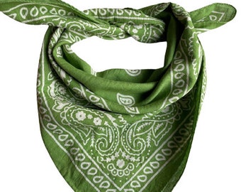 Sciarpa Bandana verde Bandana Gamayun con stampa fatta a mano a blocchi in crema, zucca e acciaio - Bandana in cotone biologico fatta a mano