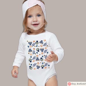 Hanukkah Menorah Hamsa Pigiama Bambino Tutina Famiglia Abbinamento Bambino Menorah Maglietta Donna Uomo Bambini Regalo Ebraico per Chanukkah Festa Tutine Hamsa