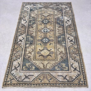 Vintage tapijt Turkse karpetten vervaagd anatolisch voor salon 3,9 x 6,3 ft beige slaapkamer Azteekse kantoor kleurrijk retro schattig wol Oosters eclectisch