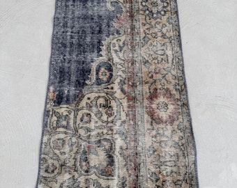 Alfombra vintage turca pequeña de Anatolia para baño, 58 x 108 cm, beige, decoración del hogar, felpudo tejido a mano, lana desgastada, decoración vintage para el hogar.