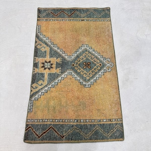 Turkish Rug Vintage Small Rugs Oushak For Car Mat 2x3.4 ft Yellow Moroccan Tribal Farmhouse Decor Hand Woven Vintage Morroccon Pale Wool