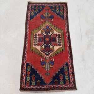 Vintage Rug, Turkish Rug, Small Rugs, Anatolian Rug, Rugs For Bathroom, 1.7x3.5 ft Red Rug, Home Decor Rug, Small Oriental Rug,