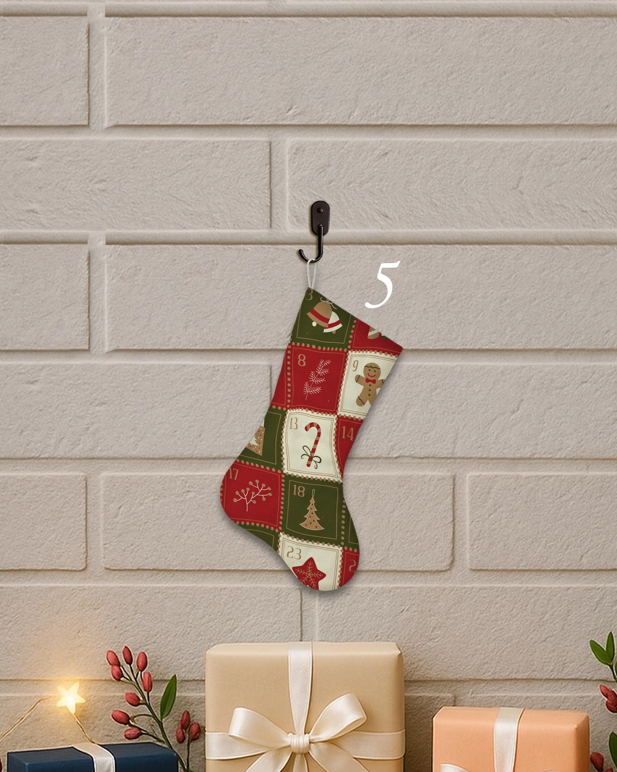 サンタクロースのストッキング、赤と緑のホリデーソックス、クリスマス