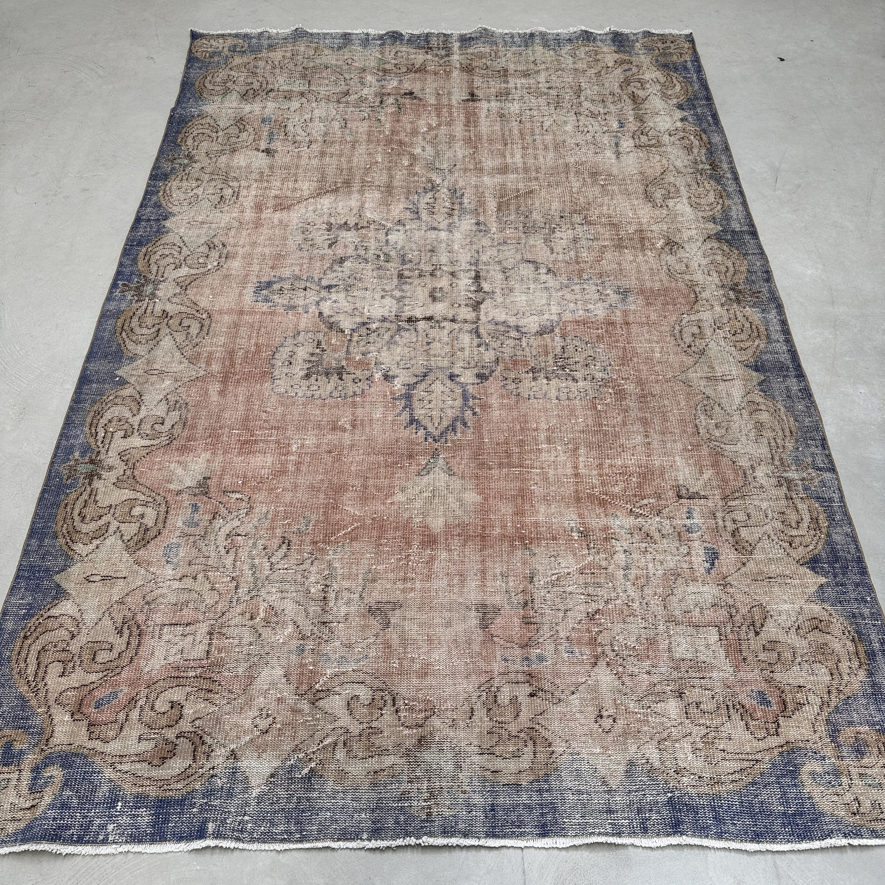 Turkish Rug Oversize Rugs Vintage Oushak for Moroccan 7.1x10.7 Ft