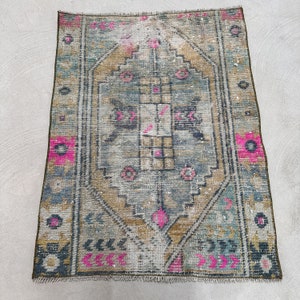 Vintage Rug Turkish Small Oushak Rugs For Bedroom 2.6x3.1 ft Blue Wool Accent Kitchen Turkish Rug for Wall Ethnic Aesthetic Bright Natural