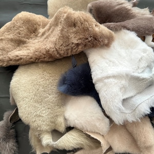 Genuine Sheepskin Scraps, Fur Remnants, Sheepskin Pieces, Scraps for Arts & Crafts and DIY Projects, Sheepskin Off Cuts , Craft Supplies
