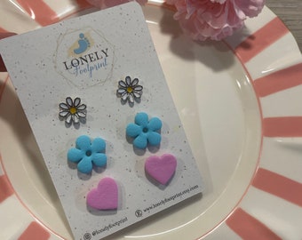 Pack of 3 Studs / Polymer Clay Earrings / Silver Plated / Daisy / Flower / Heart / Spring and Summer / Gifts for Her